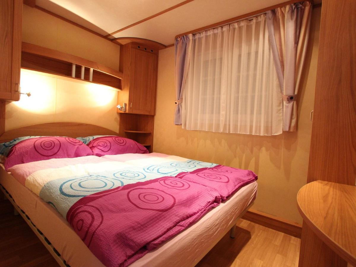 Mobile Home Near Lake Klopeiner See Sankt Kanzian am Klopeiner See Buitenkant foto