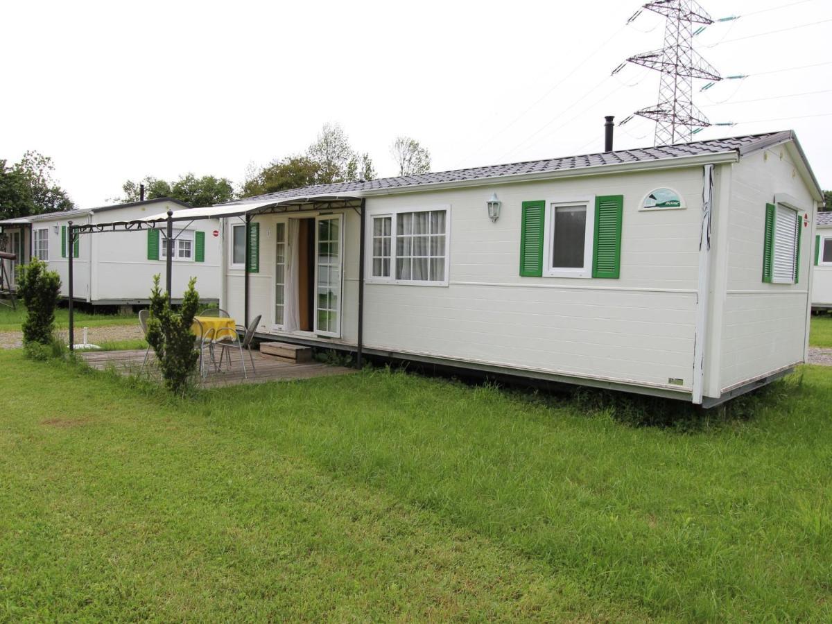 Mobile Home Near Lake Klopeiner See Sankt Kanzian am Klopeiner See Buitenkant foto